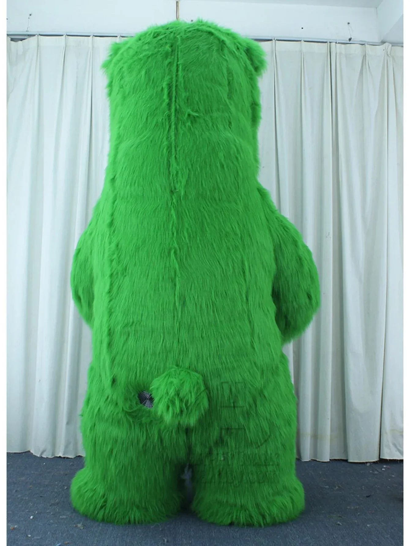 Furry Green Bear Inflatable Ma - Suits recension och pris